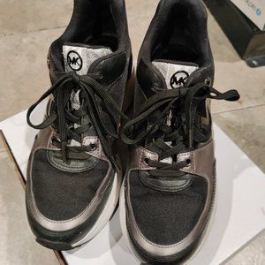 Michael Kors sneakers size 7